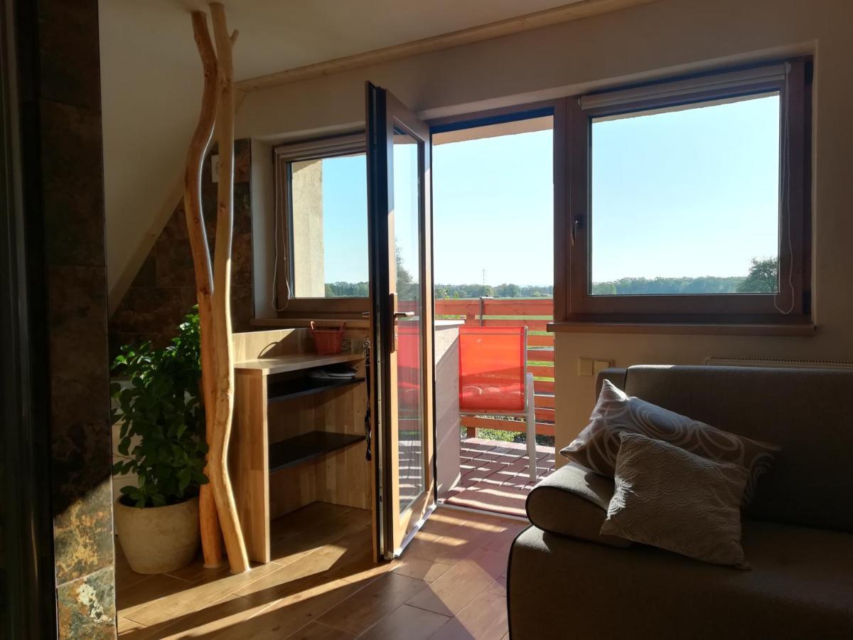 Apartman Life In Nature Jaronice Экстерьер фото